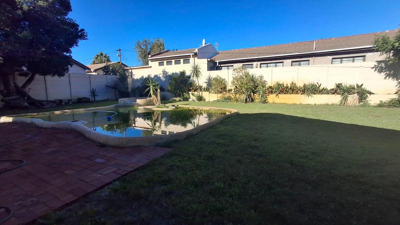To Let 3 Bedroom Property for Rent in Table View Western Cape